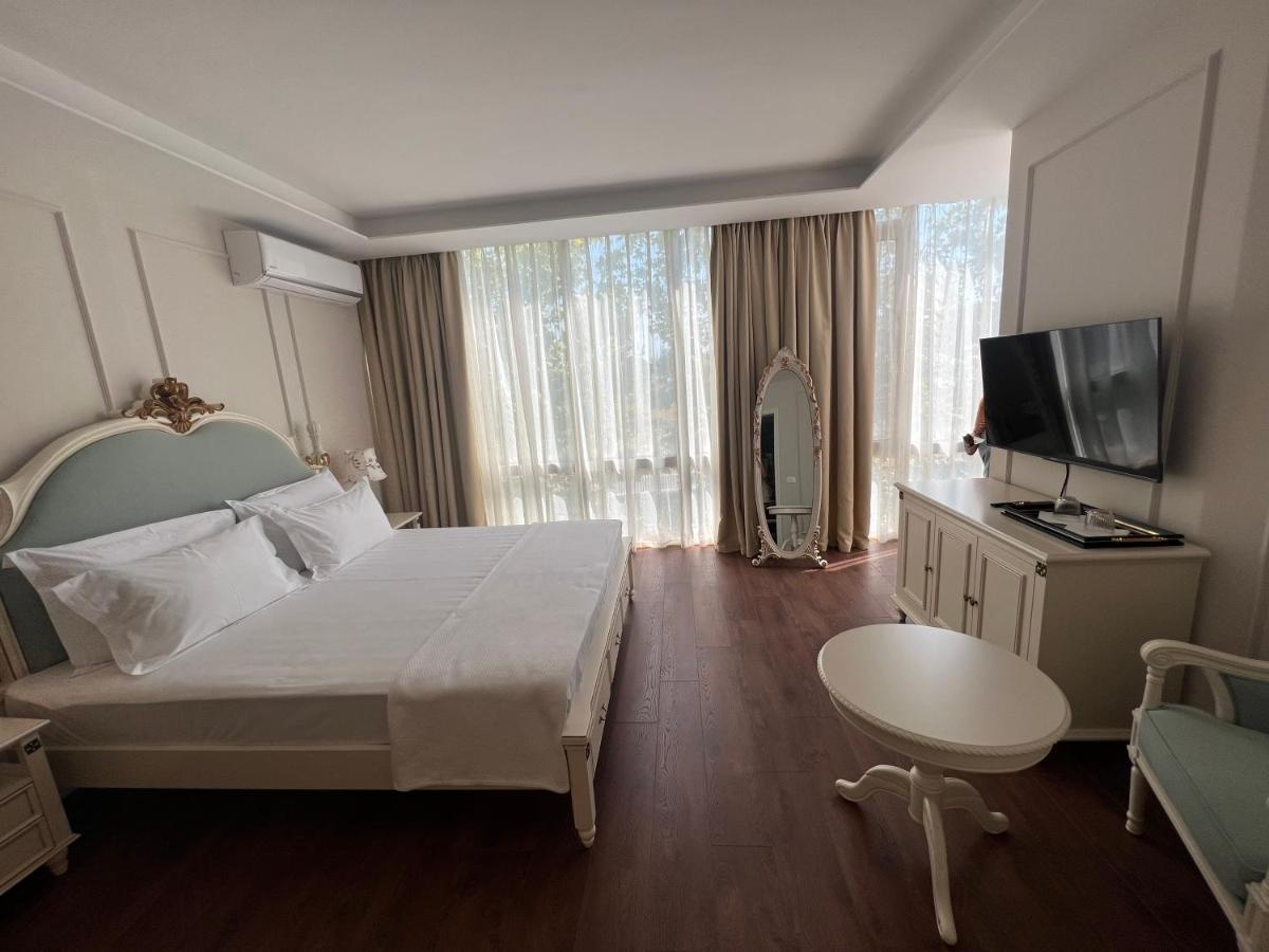 Sol Invictus Boutique Hotel Durres Albania Exterior foto